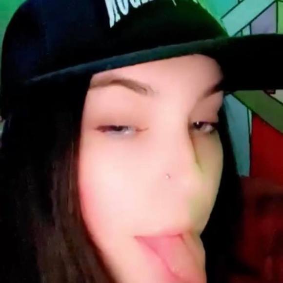 Meet your Posher, Jalyn - Picture 1 of 1